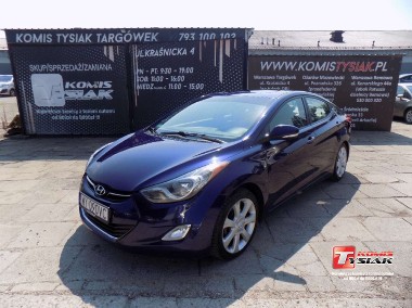 Hyundai Elantra V-1