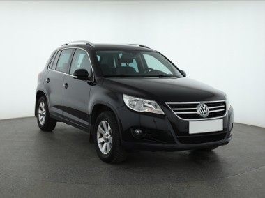 Volkswagen Tiguan , Salon Polska, Serwis ASO, DSG, Klimatronic, Parktronic,-1