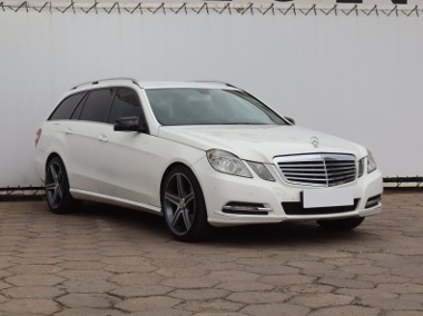 Mercedes-Benz Klasa E W212 , 170 KM, Automat, Skóra, Klimatronic, Tempomat, Parktronic-1