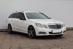 Mercedes-Benz Klasa E W212 , 170 KM, Automat, Skóra, Klimatronic, Tempomat, Parktronic