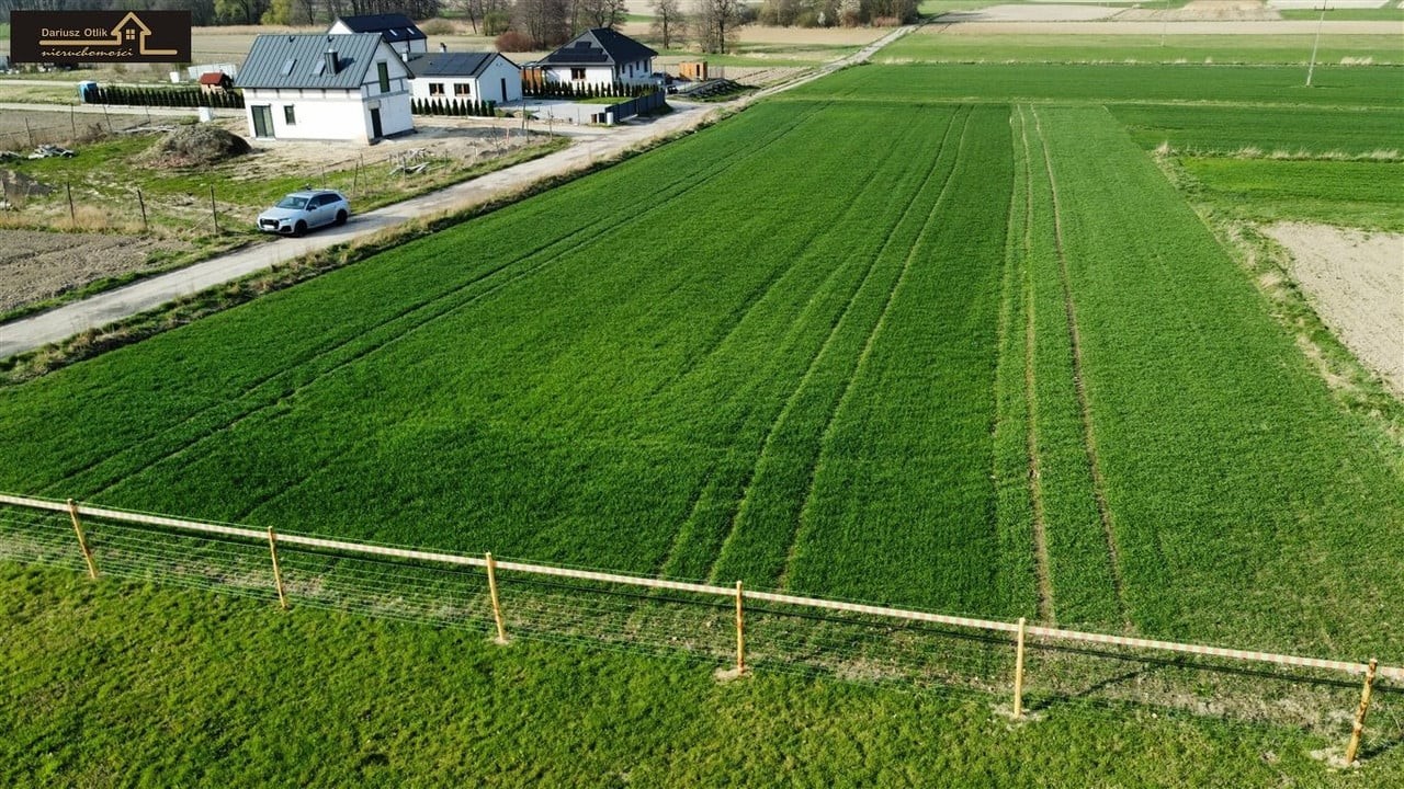 działka lub grunt na sprzedaż