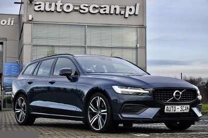 B3 B Geartronic Momentum Pro 163KM 2021r