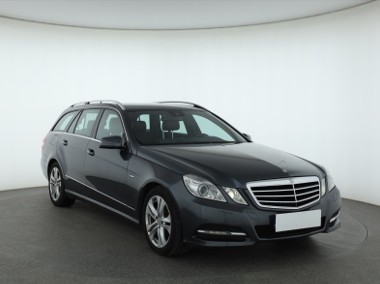 Mercedes-Benz Klasa E W212 , Skóra, Navi, Xenon, Bi-Xenon, Klimatronic, Tempomat,-1