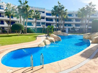 Apartament z widokiem na morze w Playa Flamenca-1