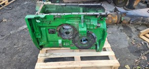 John Deere 8295R 8320R 8235R - skrzynka obudowa R312872