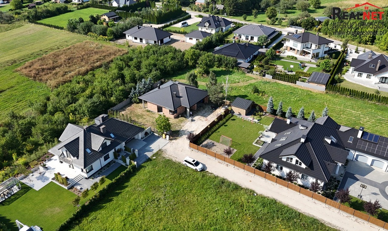 Dom 163m2, działka 9a, prestiżowa lokalizacja, Busko-Zdrój, ul.Godłowskiego