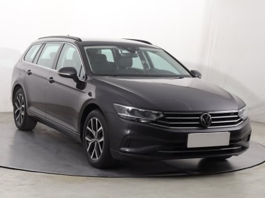 Volkswagen Passat B8 , Salon Polska, Serwis ASO, Automat, Navi, Klimatronic,-1