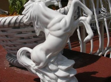  figurka koń biała-1