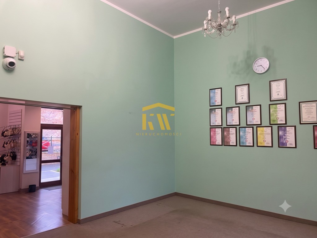 Lokal usługowy w klimatycznej części miasta – pohled 3