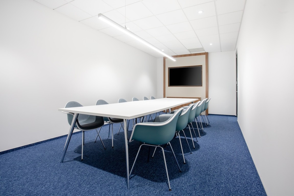 Przestrzeń do pracy dla 3-4 osób w Regus Grojecka - Widok 6