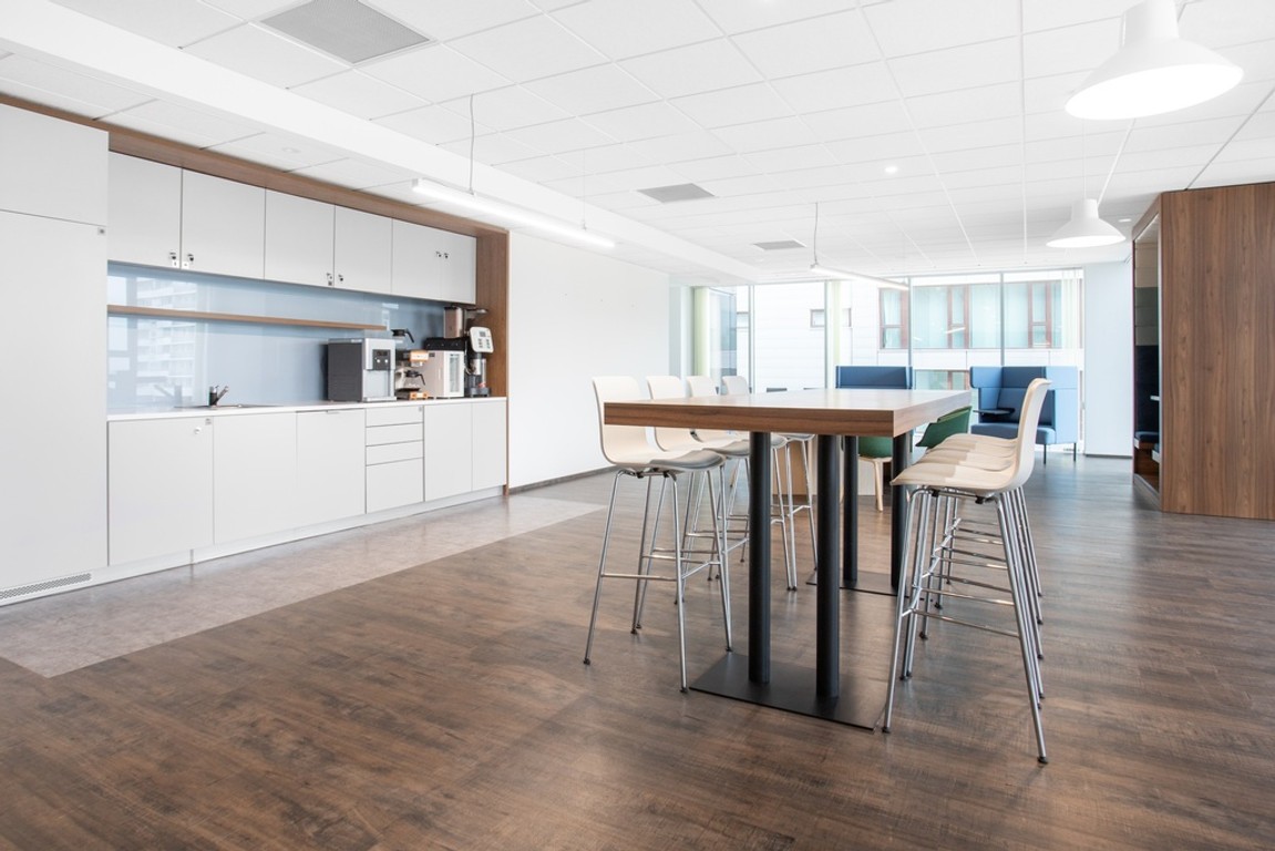 Przestrzeń do pracy dla 3-4 osób w Regus Grojecka - Więcej