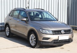 Volkswagen Tiguan , Salon Polska, VAT 23%, Navi, Klimatronic, Tempomat,
