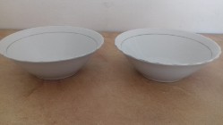 Salaterki ceramiczne białe, do sprzedania