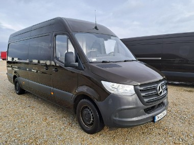 Mercedes-Benz Sprinter-1