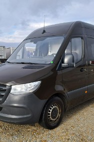 Mercedes-Benz Sprinter-2