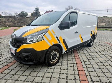 Renault Trafic-1