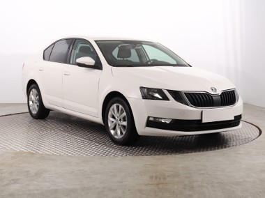 Skoda Octavia III , Salon Polska, Klima, Parktronic, Podgrzewane siedzienia-1