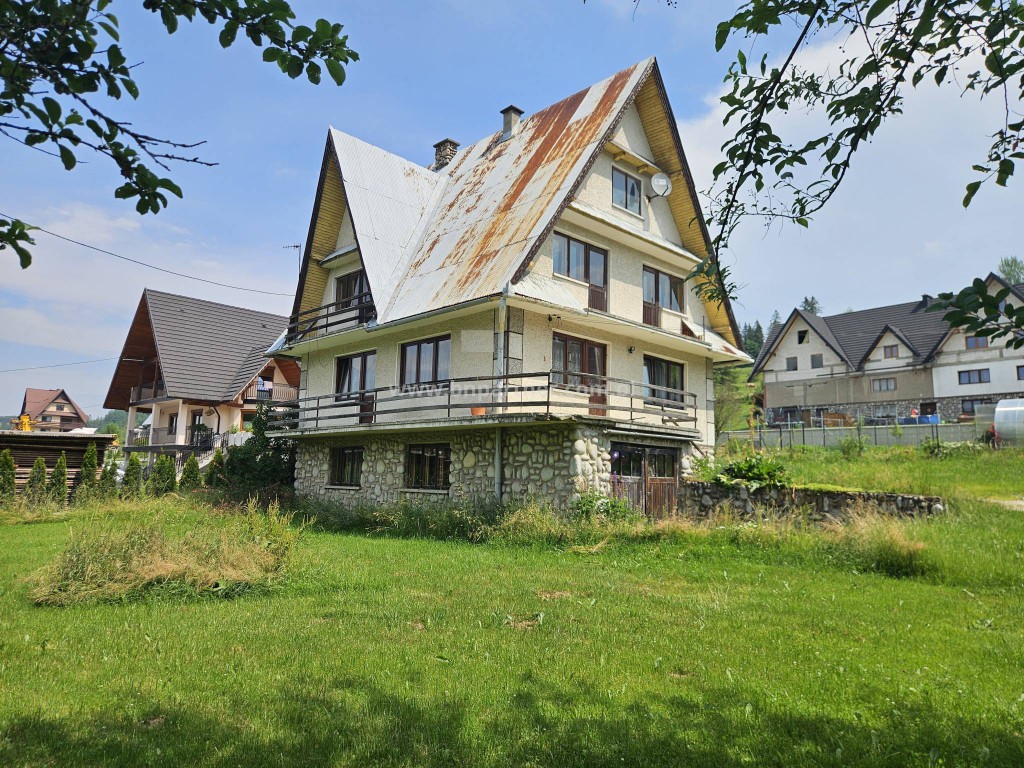 Dom ma Podhalu- Ciche. - Widok 2