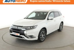 Mitsubishi Outlander III PHEV automat 4x4 skóra 224KM hak navi kamera360 ACC BiLED