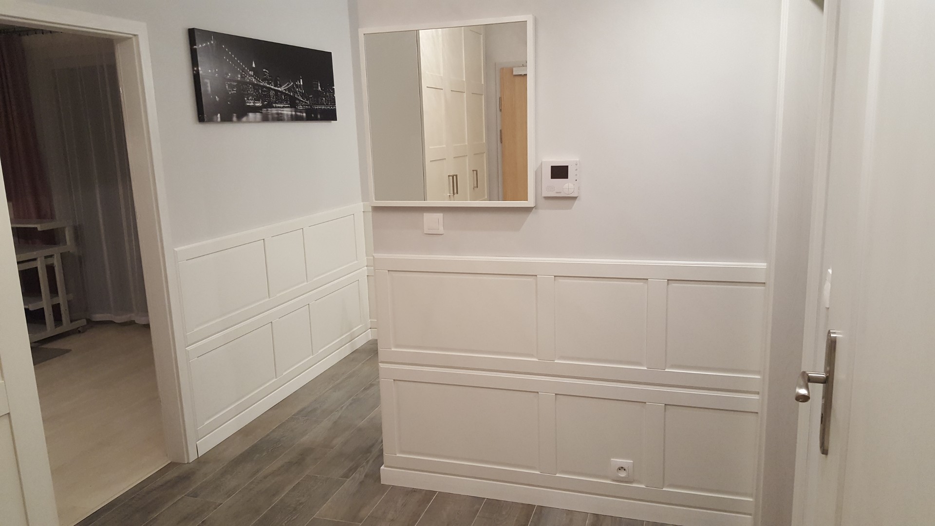 50 m, 2 pokoje z klimatyzacją i dużym tarasem w CENTRUM - Więcej