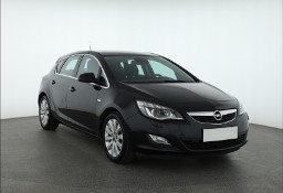 Opel Astra J , Xenon, Klima, Tempomat, Parktronic, Podgrzewane siedzienia,