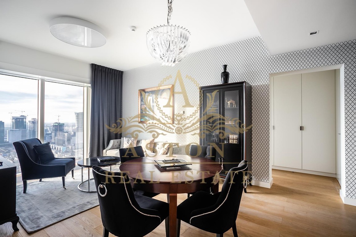 Luxury 2 bedroom apartment at Złota 44