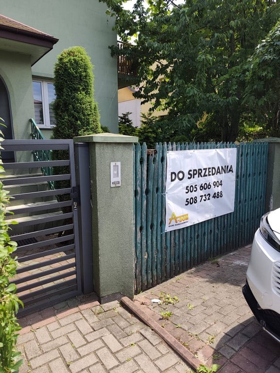 Do zamieszkania lub pod działalność