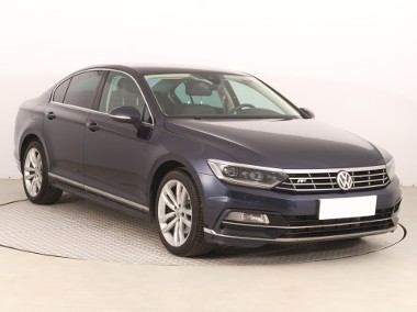 Volkswagen Passat B8 , Salon Polska, Automat, Skóra, Navi, Klimatronic, Tempomat,-1