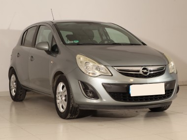 Opel Corsa D , Klima, Parktronic, Podgrzewane siedzienia-1