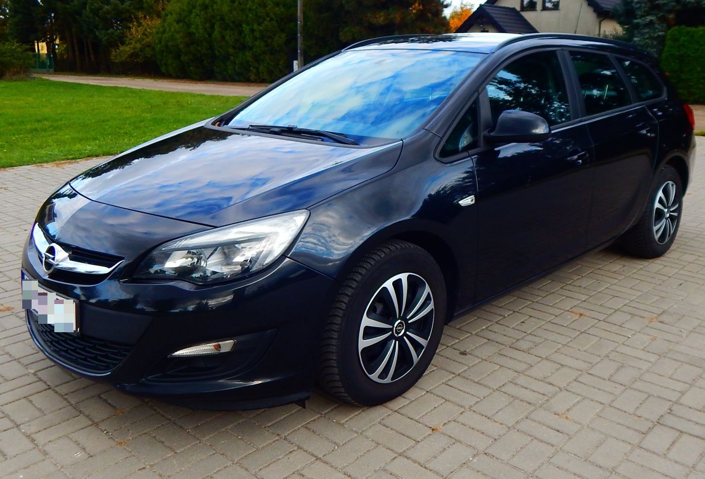 Opel Astra J kombi 1.4T 140KM automat 2015 ładny zadbany