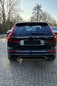 Volvo XC60 II B5 B AWD Ultra Black Edition B5 B AWD Ultra Black Edition Pakiet Lounge-2