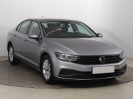 Volkswagen Passat B8 , Salon Polska, Automat, Klimatronic, Tempomat, Parktronic
