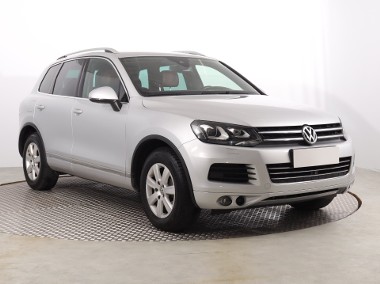 Volkswagen Touareg II , 245 KM, Automat, Skóra, Navi, Xenon, Bi-Xenon, Klimatronic,-1