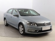 Volkswagen Passat B7 , Salon Polska, Navi, Xenon, Bi-Xenon, Klimatronic, Tempomat,