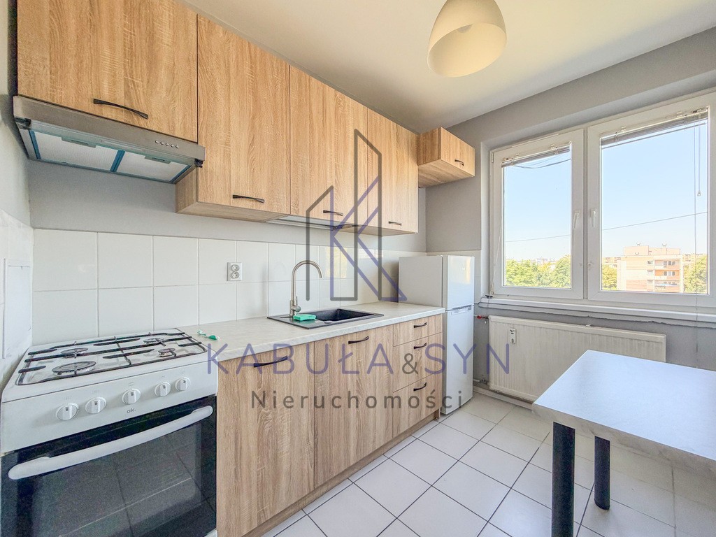 3 POKOJE | BALKON | ODDZIELNA KUCHNIA - Widok 2