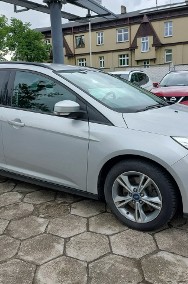 Ford Focus III 2,0 TDCI 140 KM Automat Grzane fotele Nawigacja Zarejestrowany-2