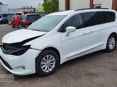 Chrysler Pacifica TOURING L-1