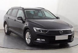 Volkswagen Passat B8 , Salon Polska, Navi, Klimatronic, Tempomat, Parktronic,
