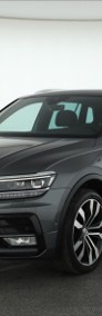Volkswagen Tiguan , Salon Polska, Serwis ASO, 240 KM, DSG, Navi, Klimatronic,-3