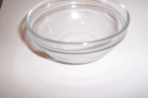 Salaterka szklana miseczka o średnicy 12 cm. Komplet 4-ch sztuk.