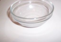 Salaterka szklana miseczka o średnicy 12 cm. Komplet 4-ch sztuk.