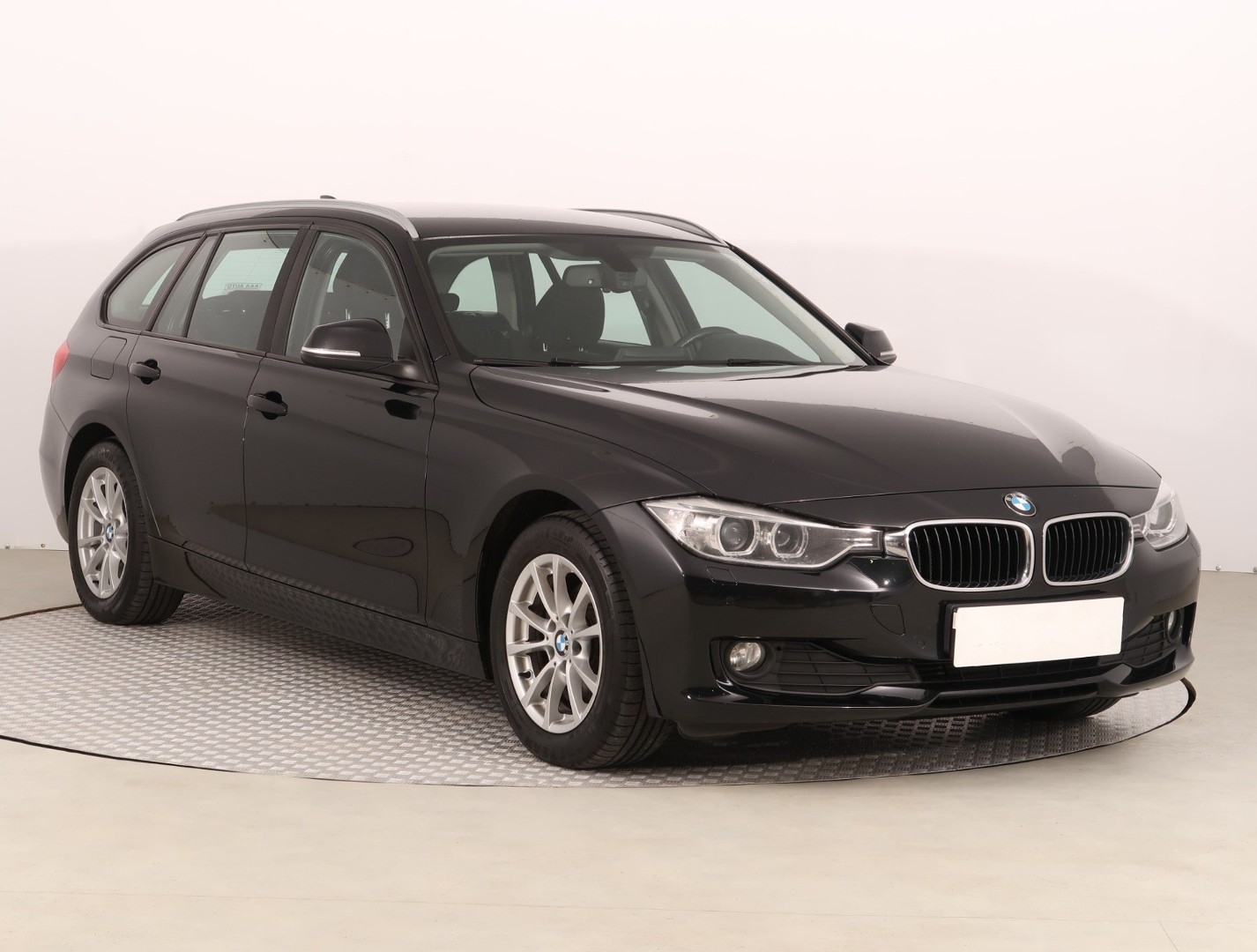 BMW SERIA 3 V (F30/F31/F34) BMW SERIA 3 1. Właściciel, Navi, Xenon, Bi-Xenon, Klimatronic, Tempomat,