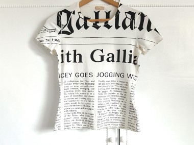 Bluzka top biały Gazette John Galliano S 2000 y2k koszulka nadruk gazeta-1