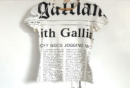 Bluzka top biały Gazette John Galliano S 2000 y2k koszulka nadruk gazeta