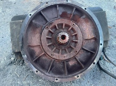 Liebherr PVG 300 B 341 skrzynia pośrednia napędu pomp-1