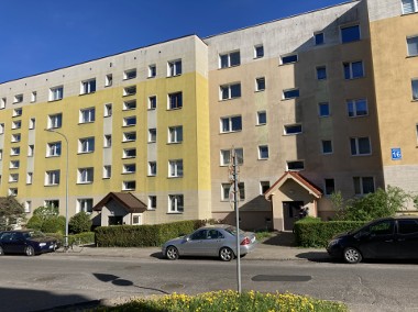 Syndyk sprzeda mieszkanie w Słupsku, 60 m2-1