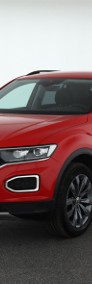 Volkswagen T-Roc , Salon Polska, 1. Właściciel, Serwis ASO, Klimatronic,-3