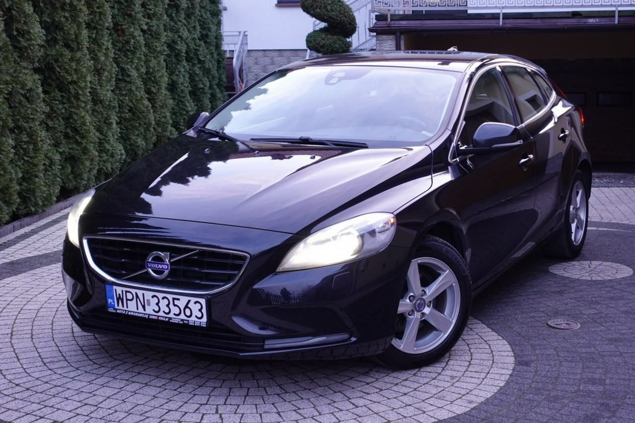 Volvo V40 II Nowy Rozrząd - Świetny Stan - Pół-Skóry - GWARANCJA Zakup Door to Do