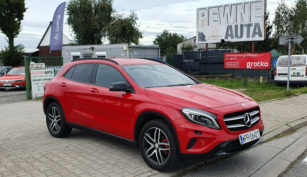 Mercedes-Benz Klasa GLA I Alufelgi 18"/6 biegowa skrzynia/Nawigacja/Czujniki park/Grzane fotel