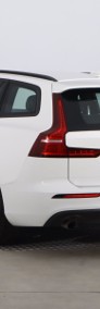 Volvo V60 II , Salon Polska, Serwis ASO, Automat, VAT 23%, Klimatronic,-4